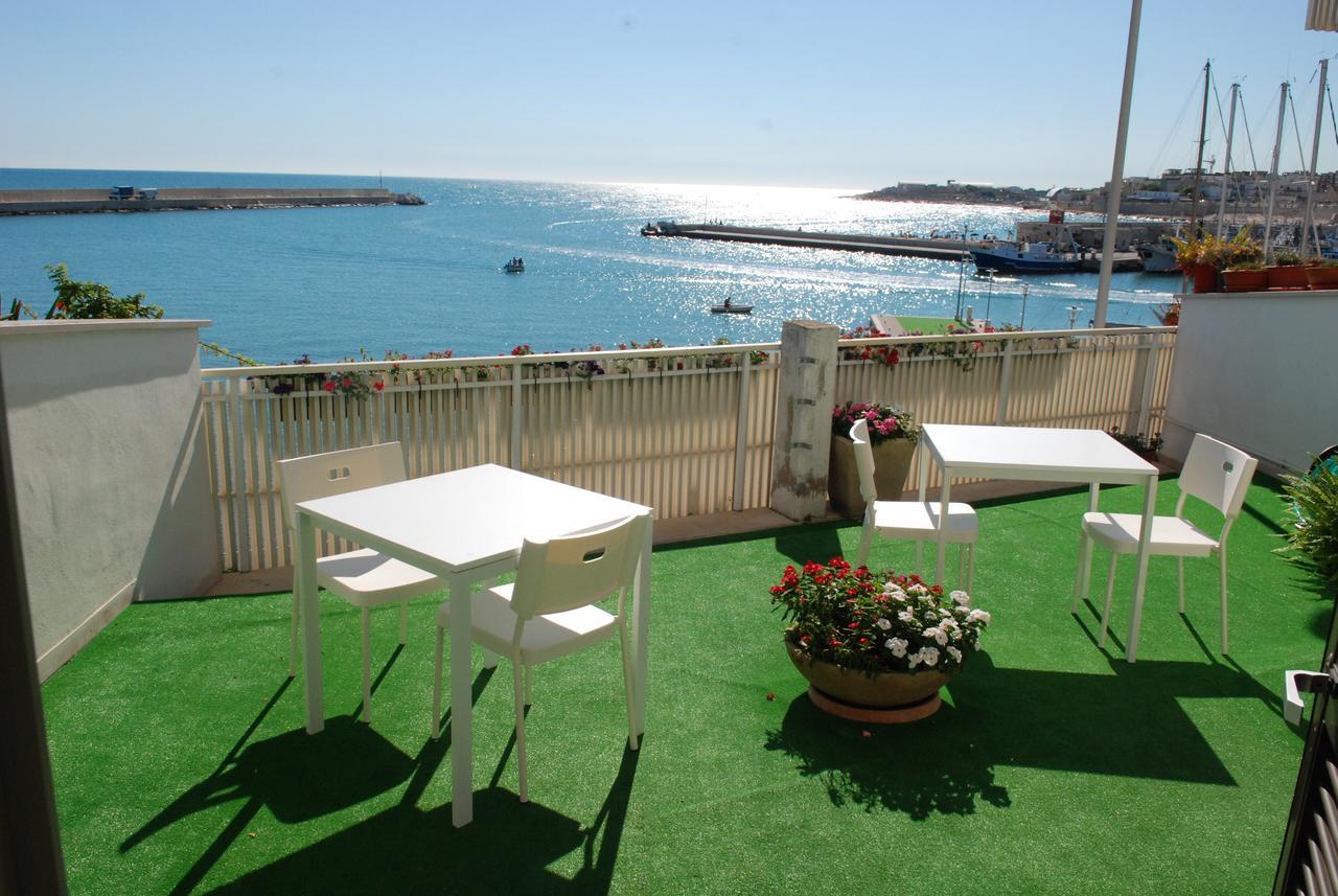 B&B La Baia Sea Rooms Bisceglie Eksteriør billede