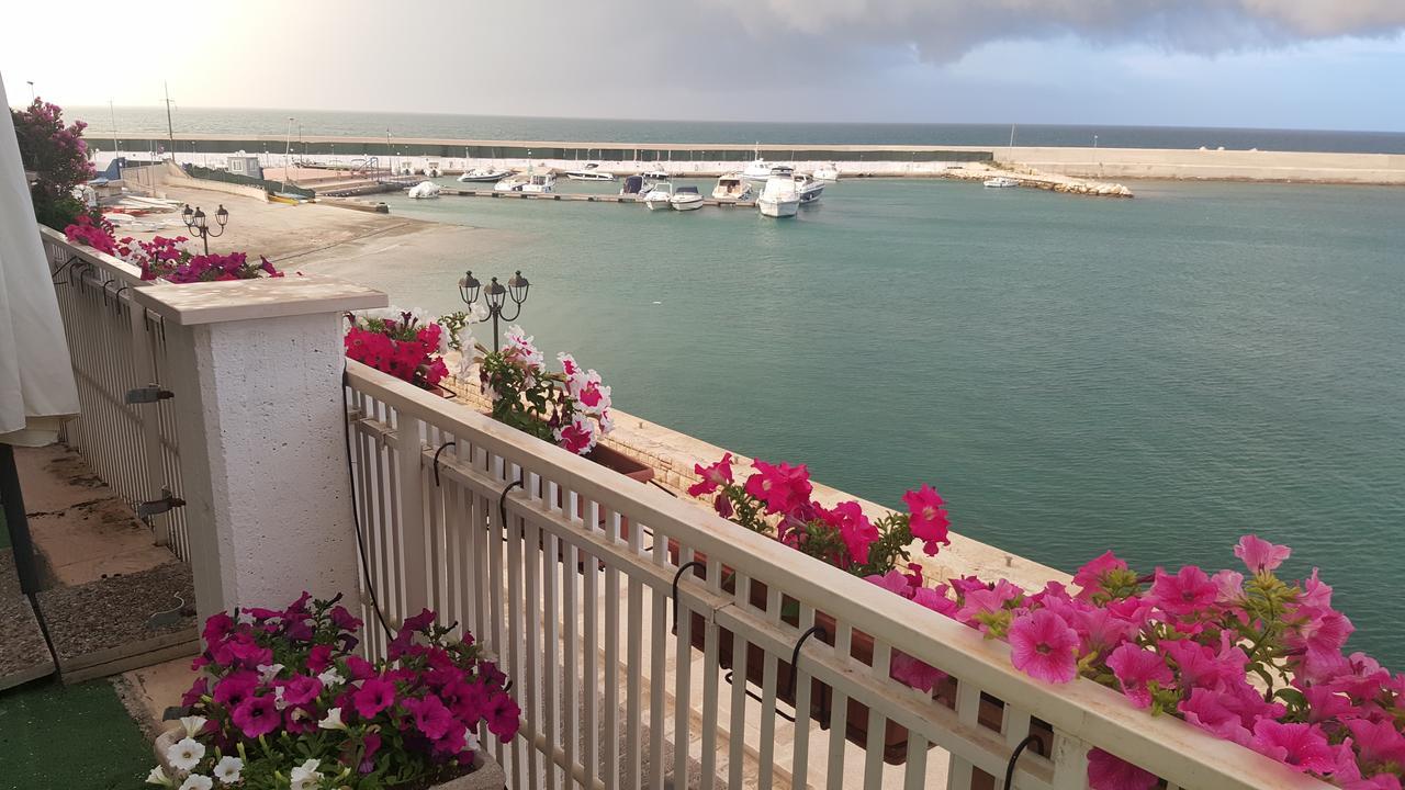 B&B La Baia Sea Rooms Bisceglie Eksteriør billede