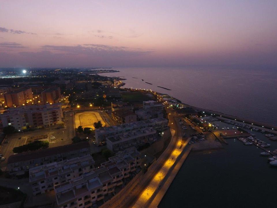 B&B La Baia Sea Rooms Bisceglie Eksteriør billede