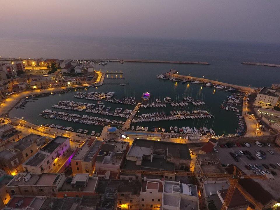 B&B La Baia Sea Rooms Bisceglie Eksteriør billede