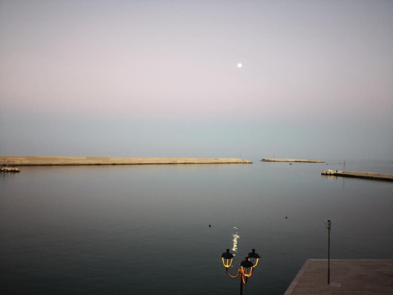 B&B La Baia Sea Rooms Bisceglie Eksteriør billede