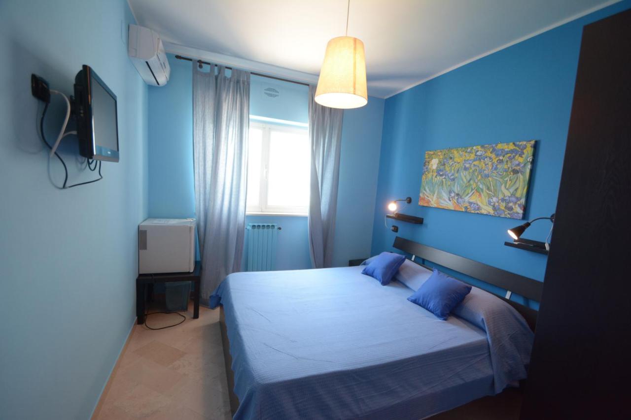 B&B La Baia Sea Rooms Bisceglie Eksteriør billede