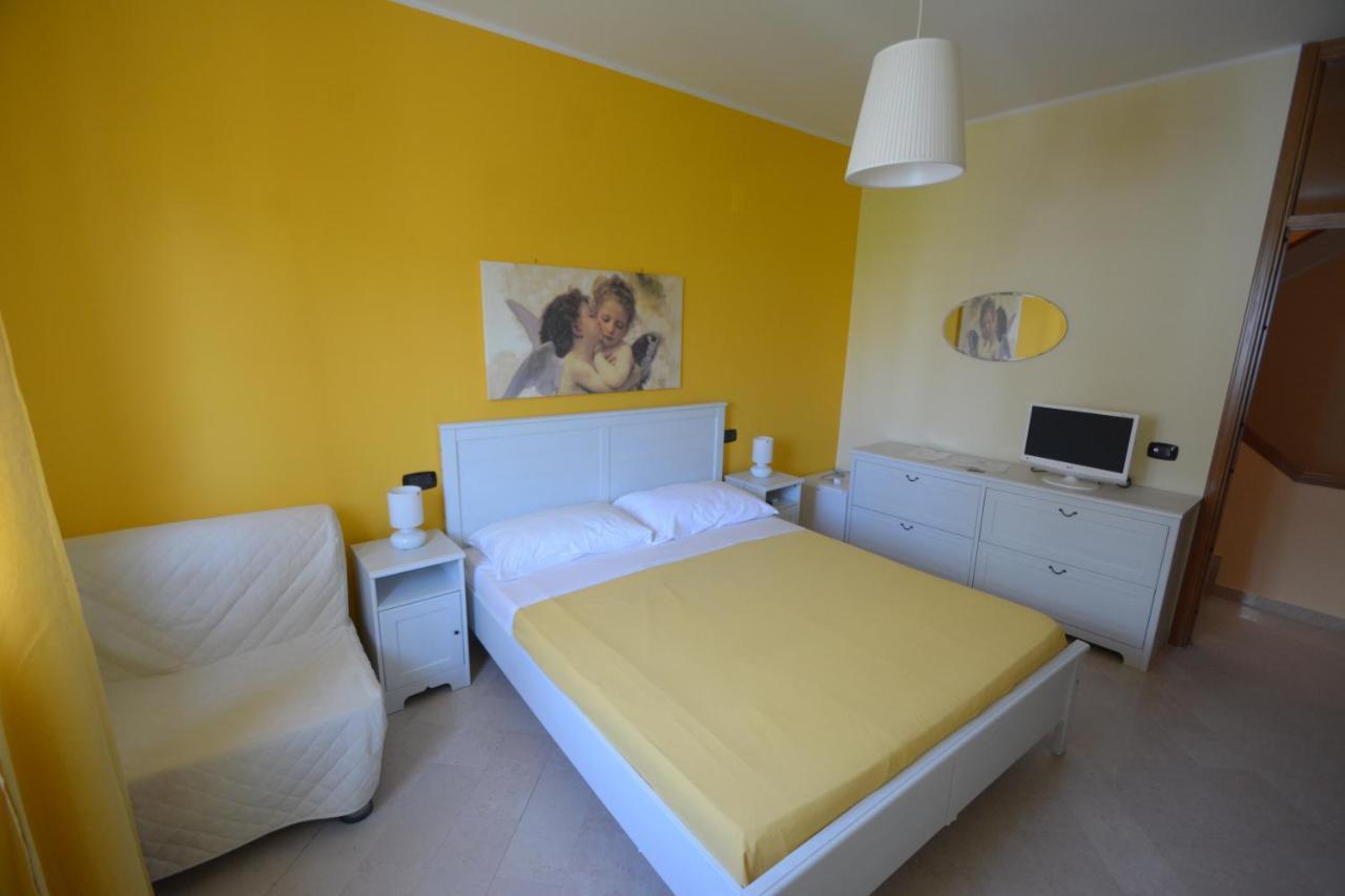 B&B La Baia Sea Rooms Bisceglie Eksteriør billede
